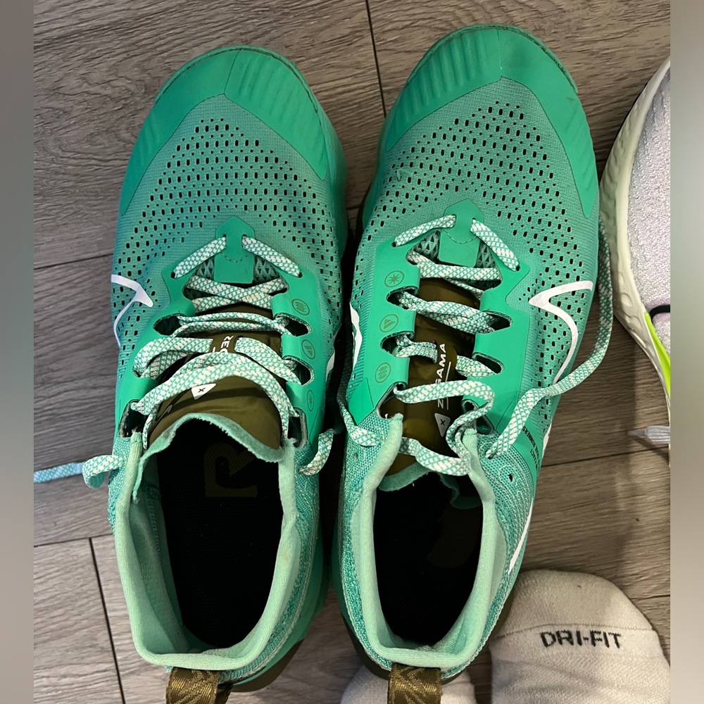 Nike Men's ACG trail Zegama
